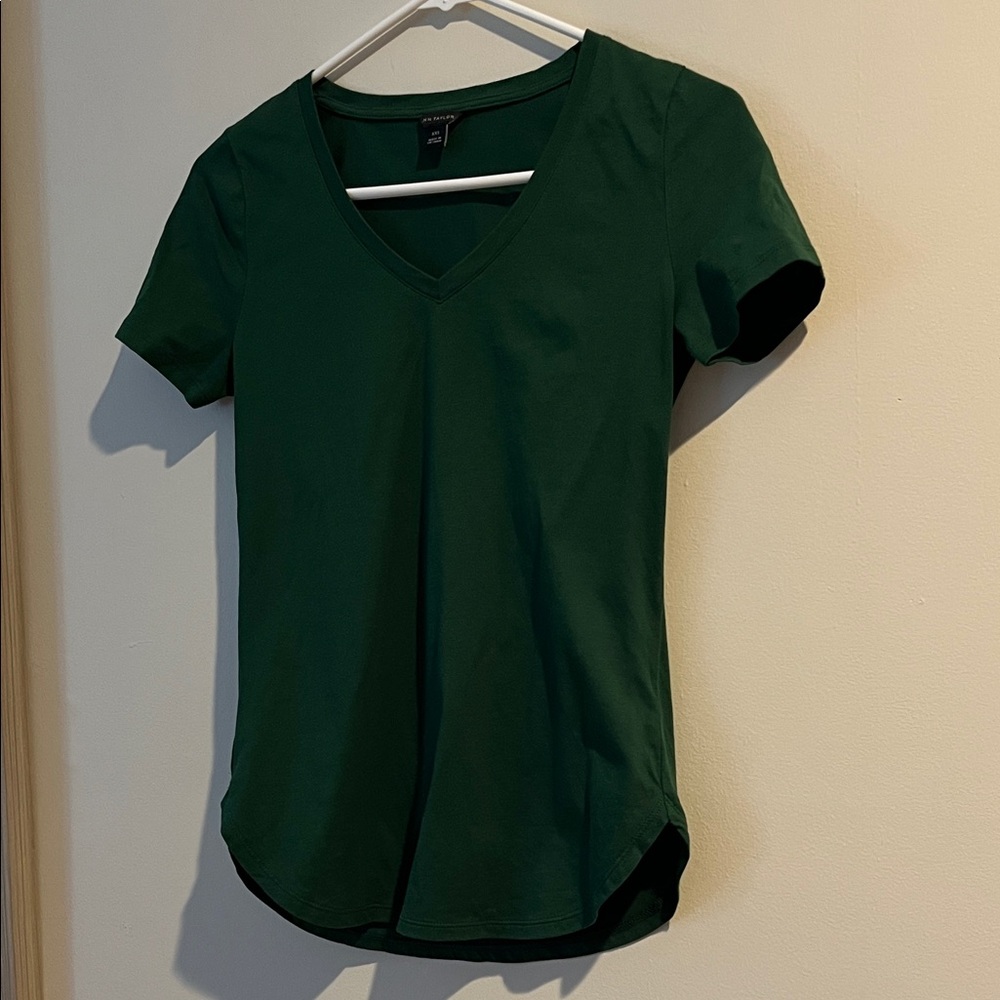 Ann Taylor Forest Green V-Neck Short Sleeve Tee XXS